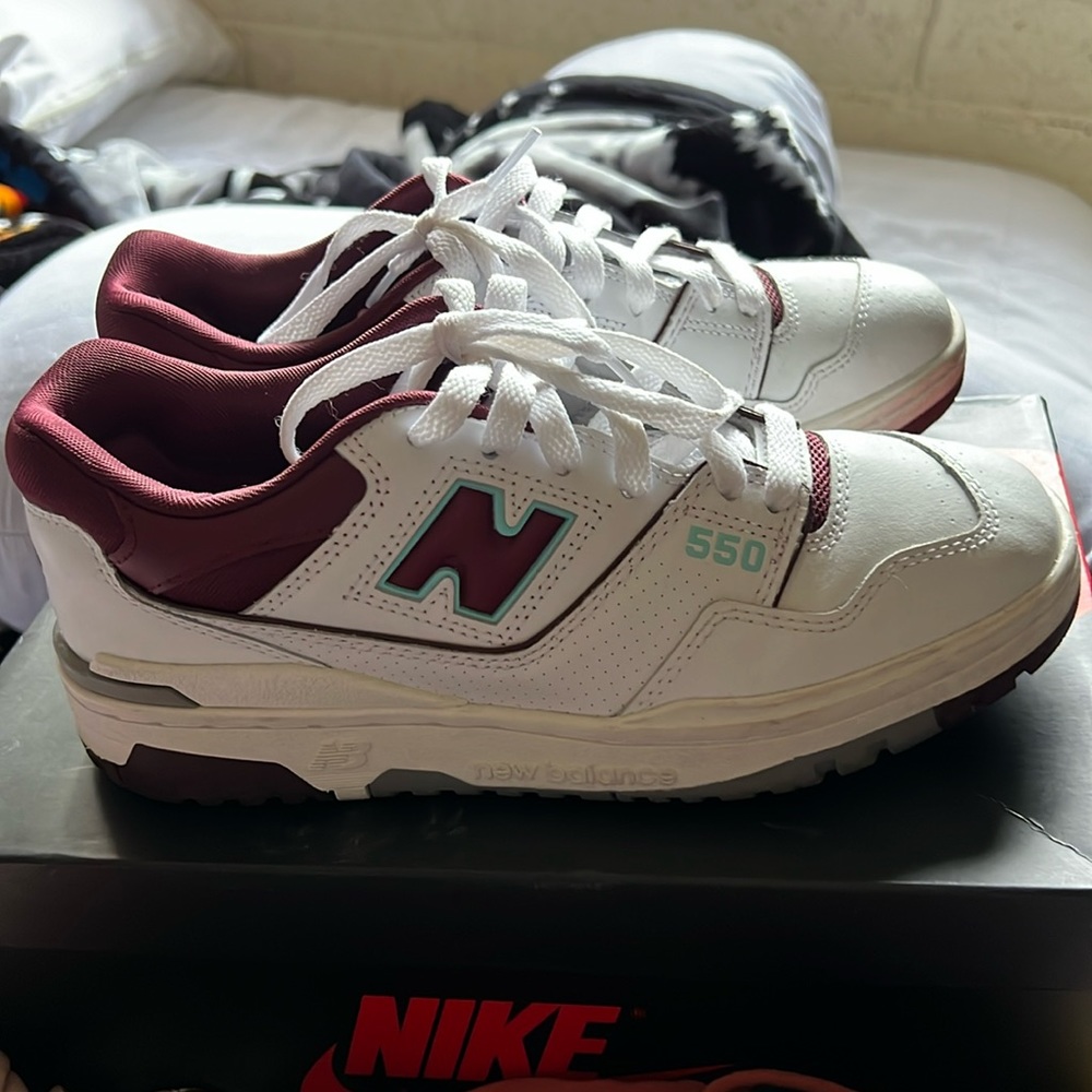 New Balance 550